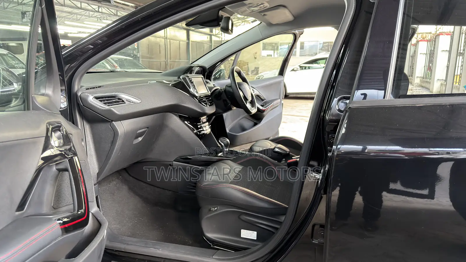 Peugeot 2008 1.2 PureTech (155 Hp) 2019 Black