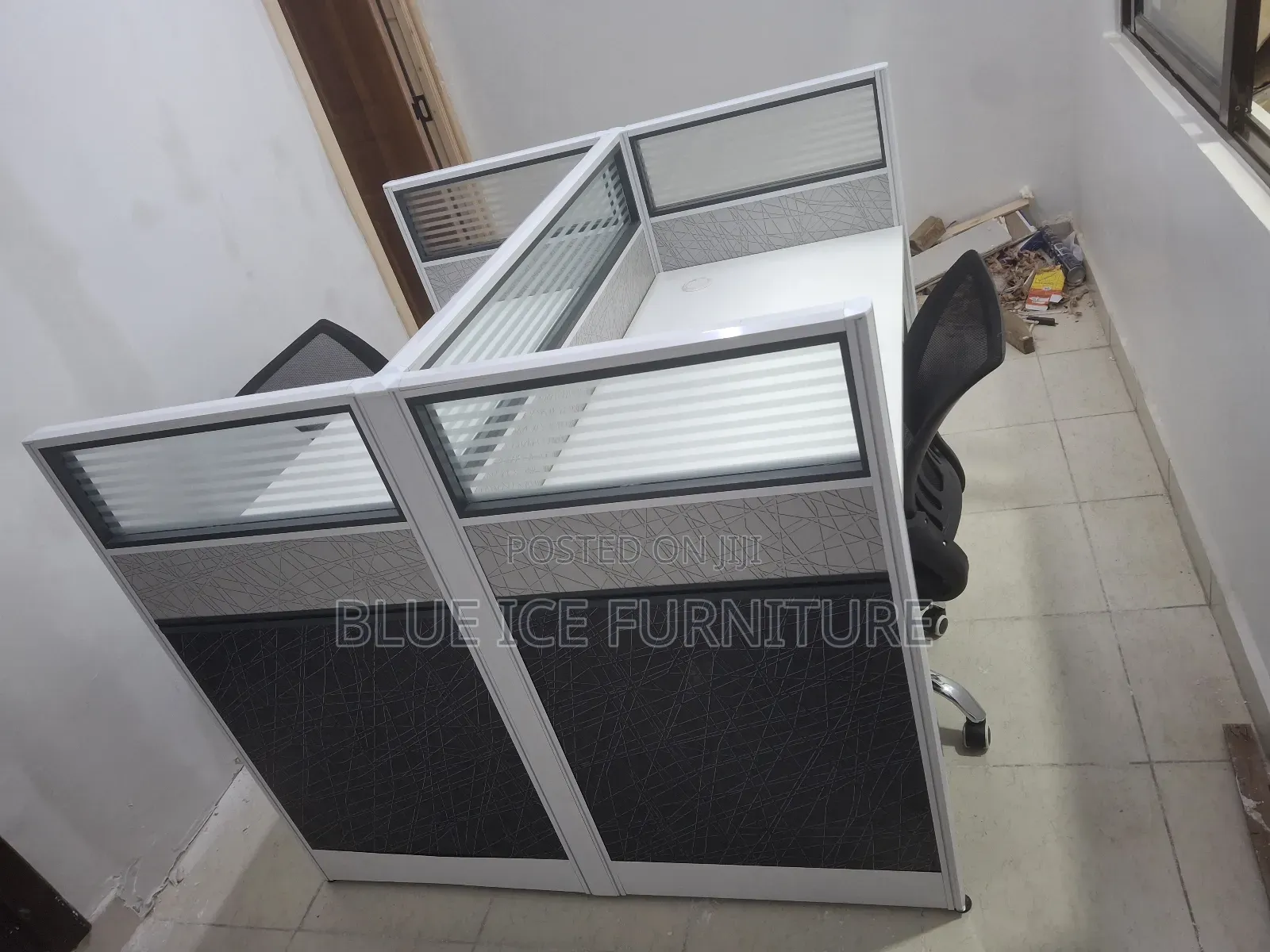 Comfort 2 Way Working Station