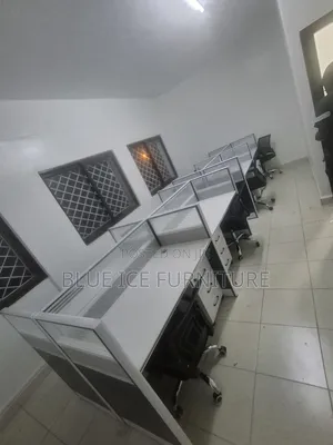 Executive 8 Way Working Station