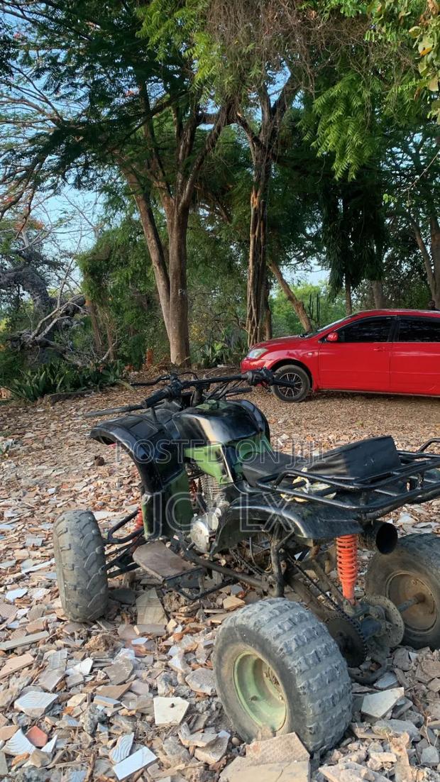 Motorcycle 2019 Black - thumbnail 3