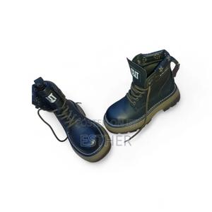 Black Lady's Boots - thumbnail 2