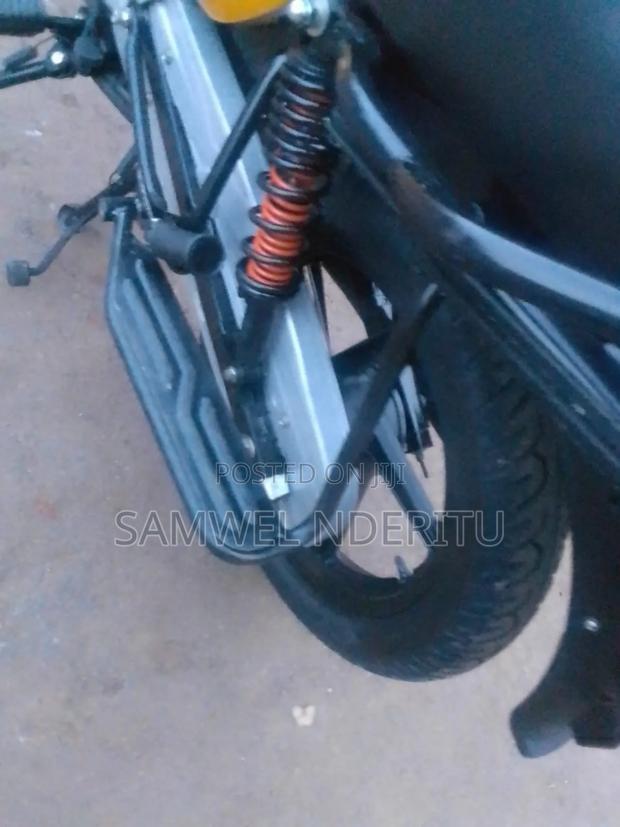 New Bajaj Boxer 150 UG 2026 Yellow - thumbnail 6