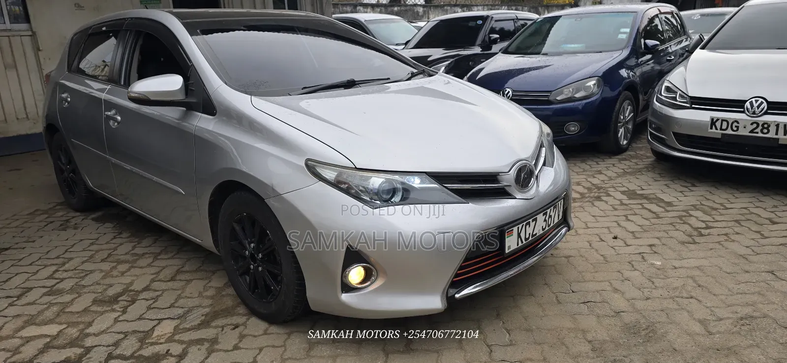 Toyota Auris 2014 Silver