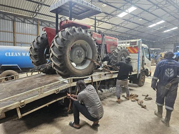 Tractor (Mf 362 4wd) - thumbnail 3