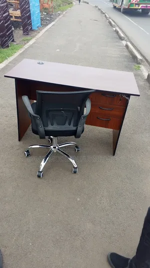 Office Desk With Chris