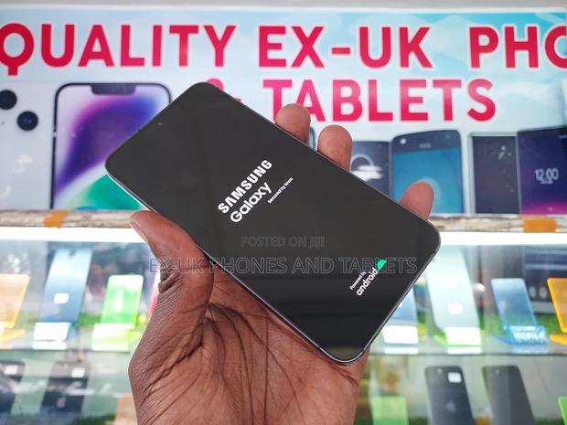 Samsung Galaxy S23 128 GB Black - main view