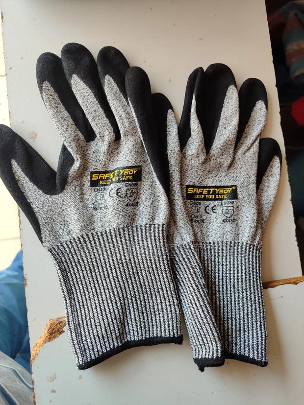 Cut Resistance Gloves - thumbnail 2