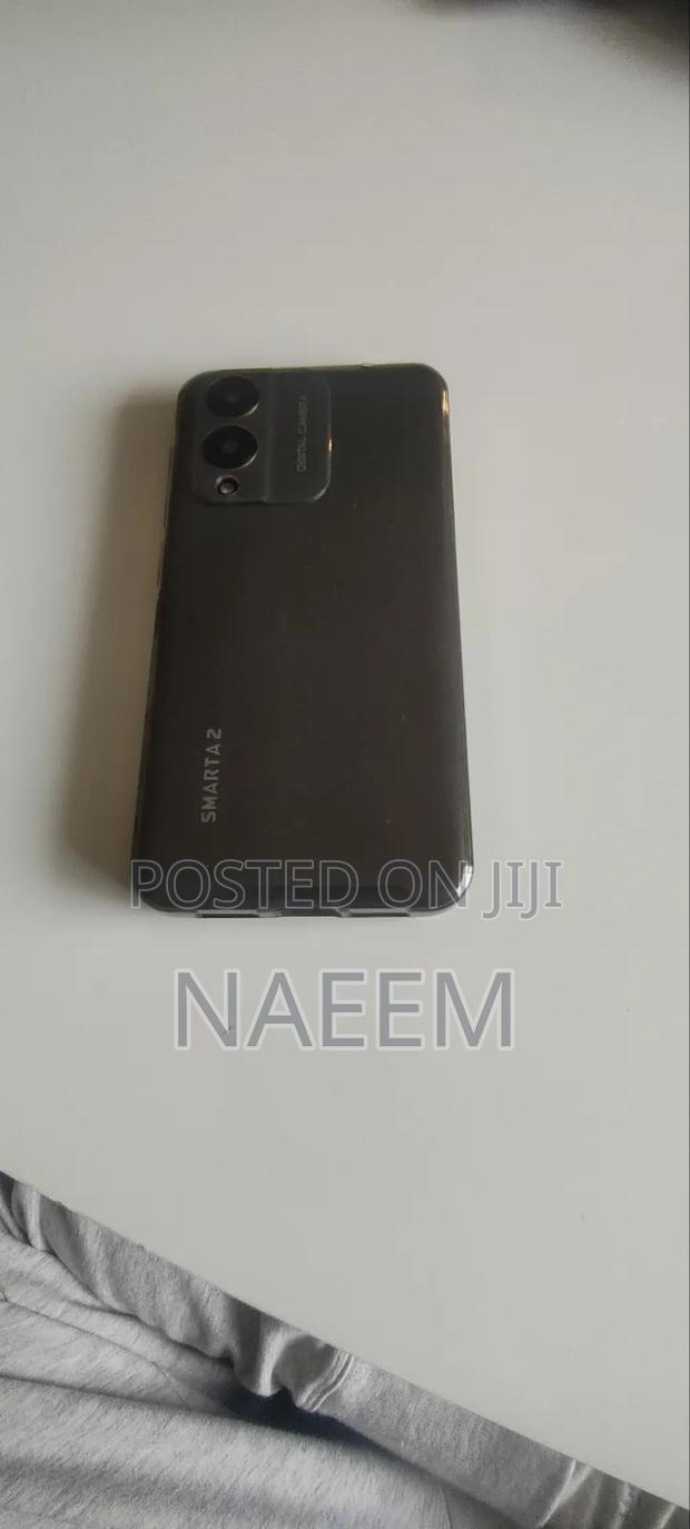 Neon Kicka 4 Black - main view