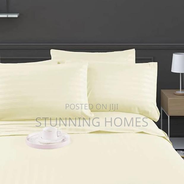 Offer on Stripped Bedsheets - thumbnail 4