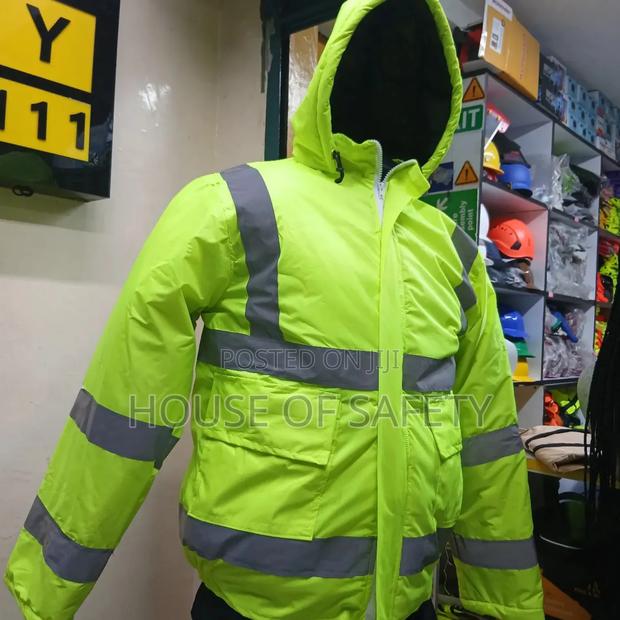 A Modular 4season Jacket for Cyclists - main view