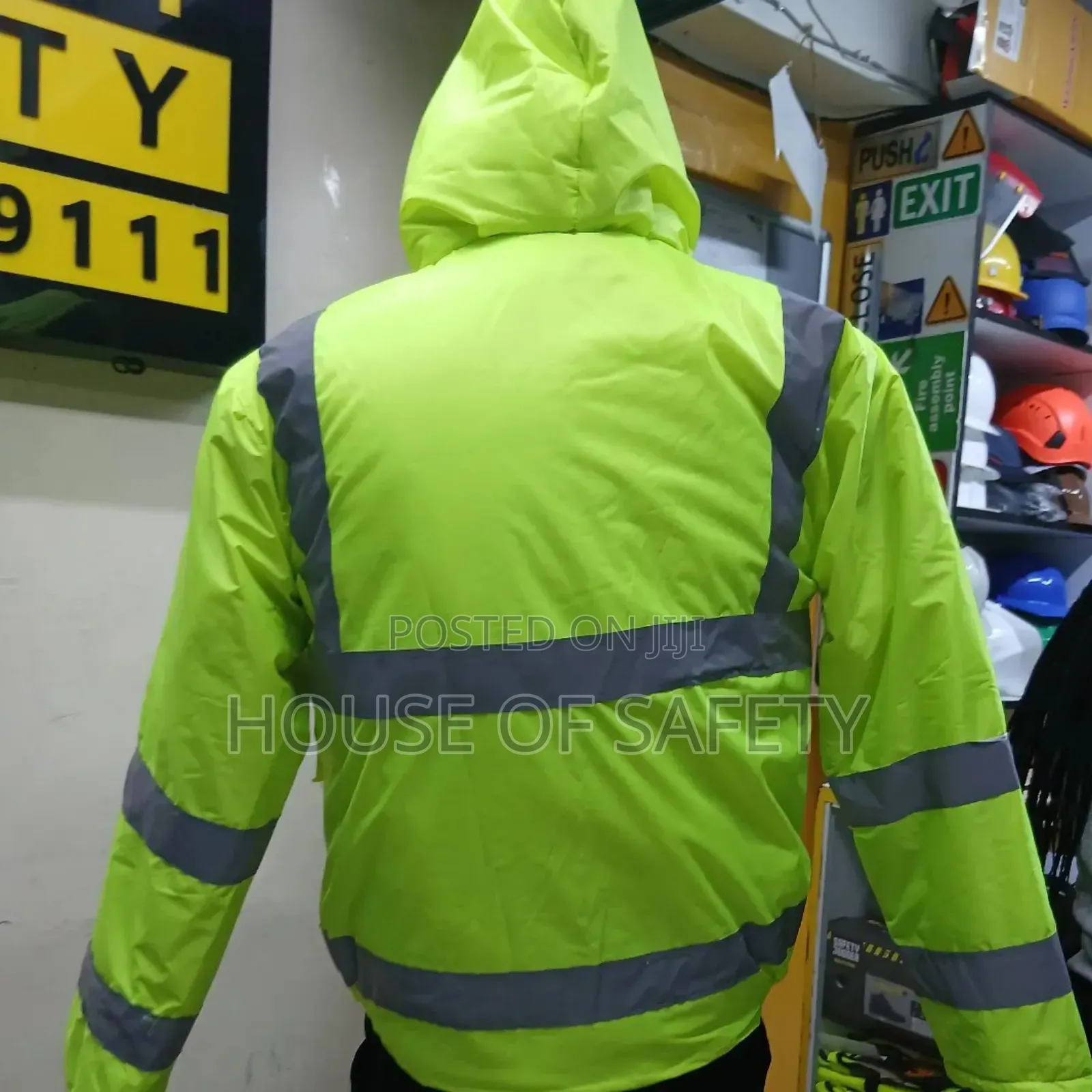 A Modular 4season Jacket for Cyclists