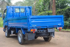 Toyota Dyna 2019 Blue