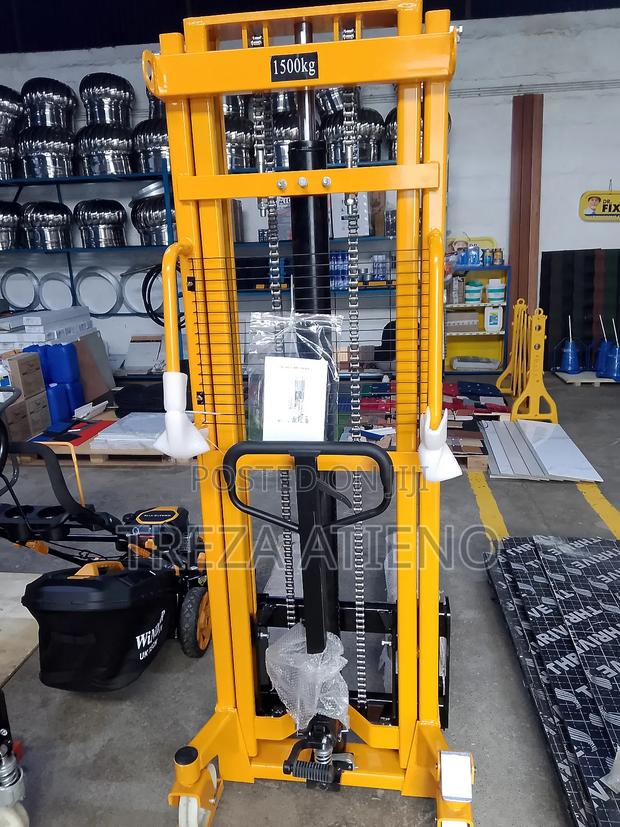 Manual Hydraulic Lift - main view