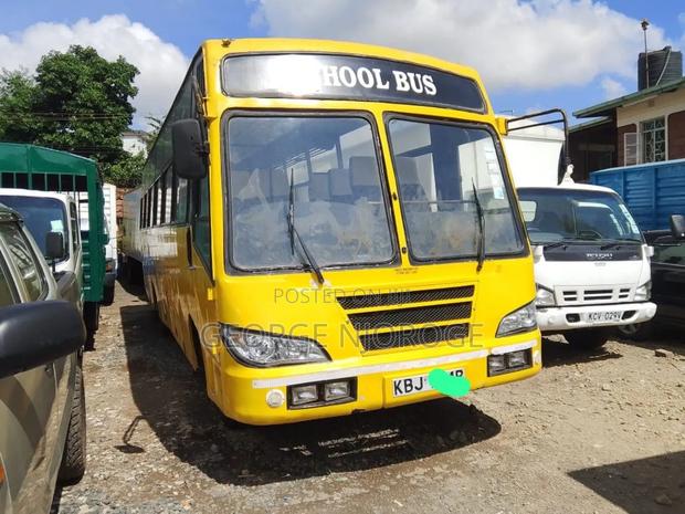 Isuzu FRR 2009 Yellow - thumbnail 2