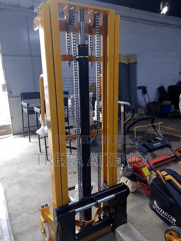 Warehouse Stacker - main view