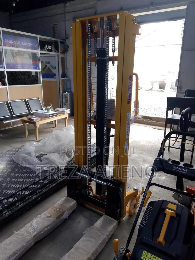 Warehouse Stacker - thumbnail 2