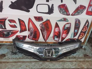 Honda Fit Shuttle 2012