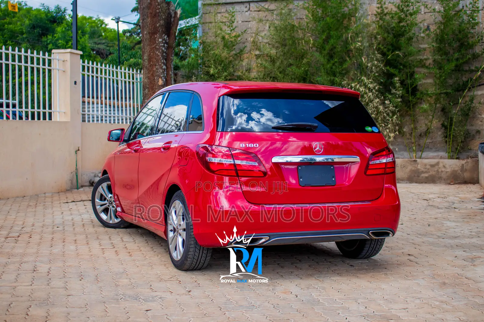 Mercedes-Benz B-Class B180 Petrol 2018 Red