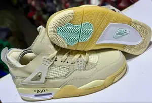 Air Jordan 4 Sail