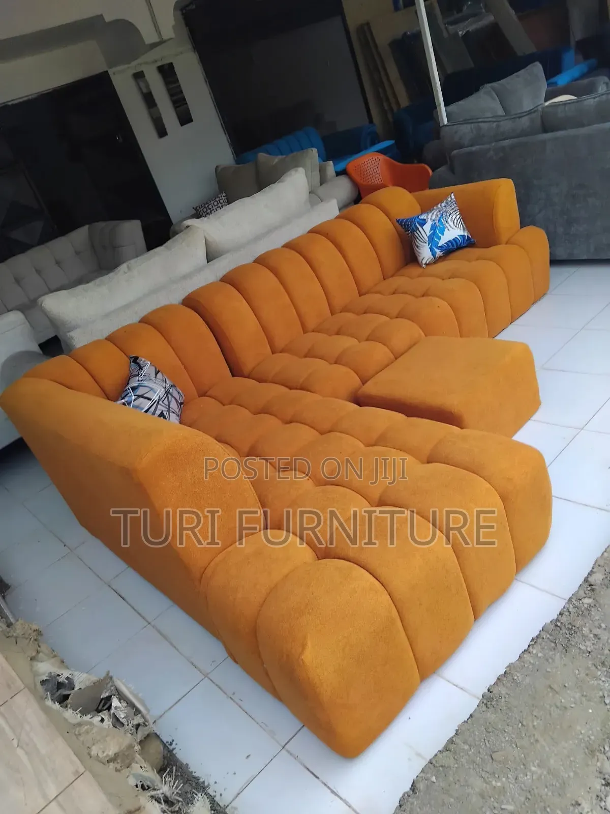 Bubble Sofa With Spring Cushions