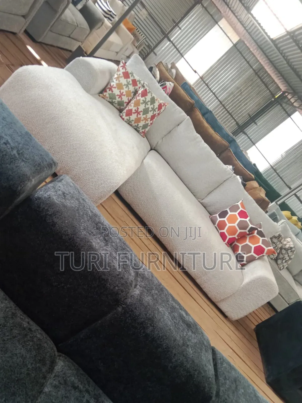 Bubble Sofa With Spring Cushions