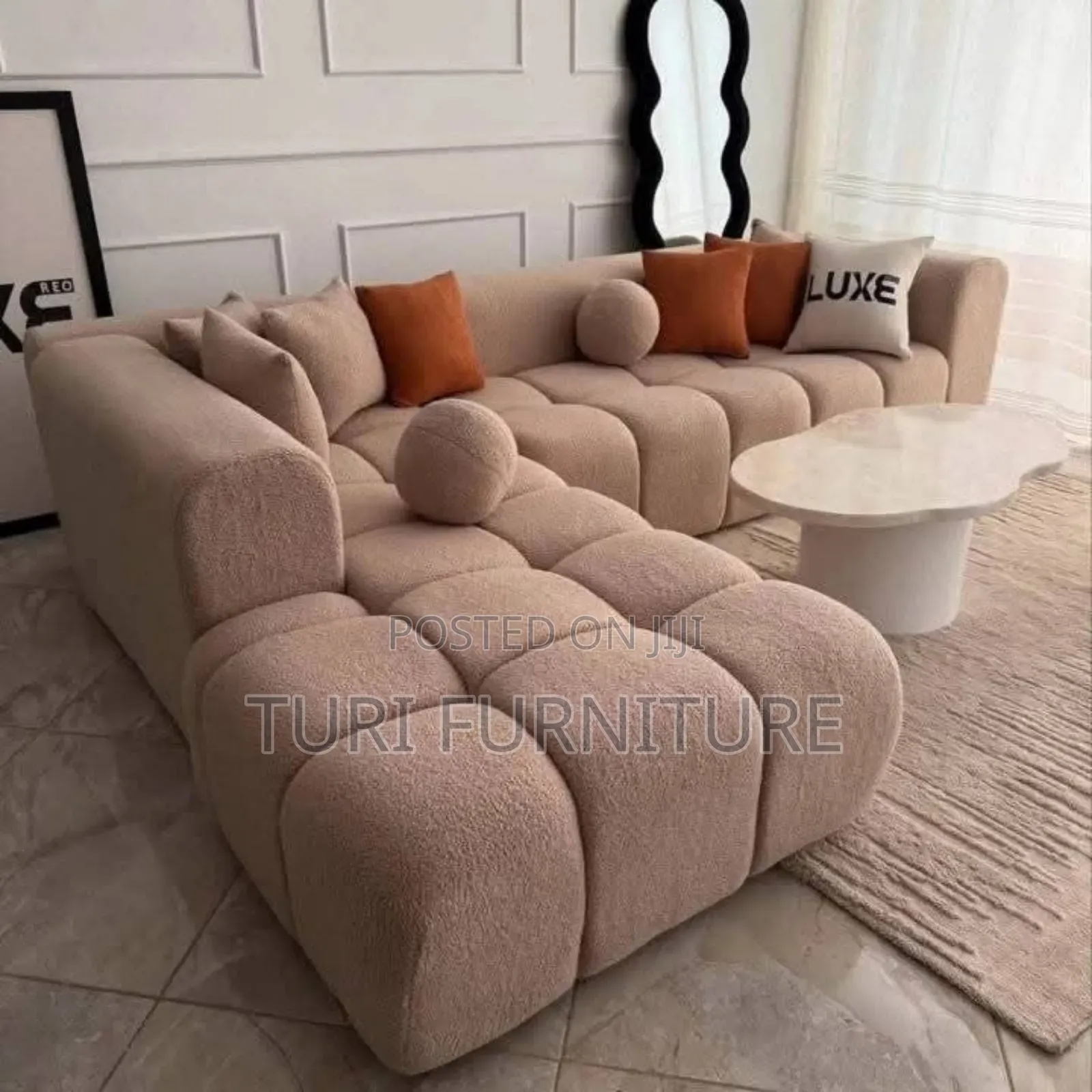 Bubble Sofa With Spring Cushions