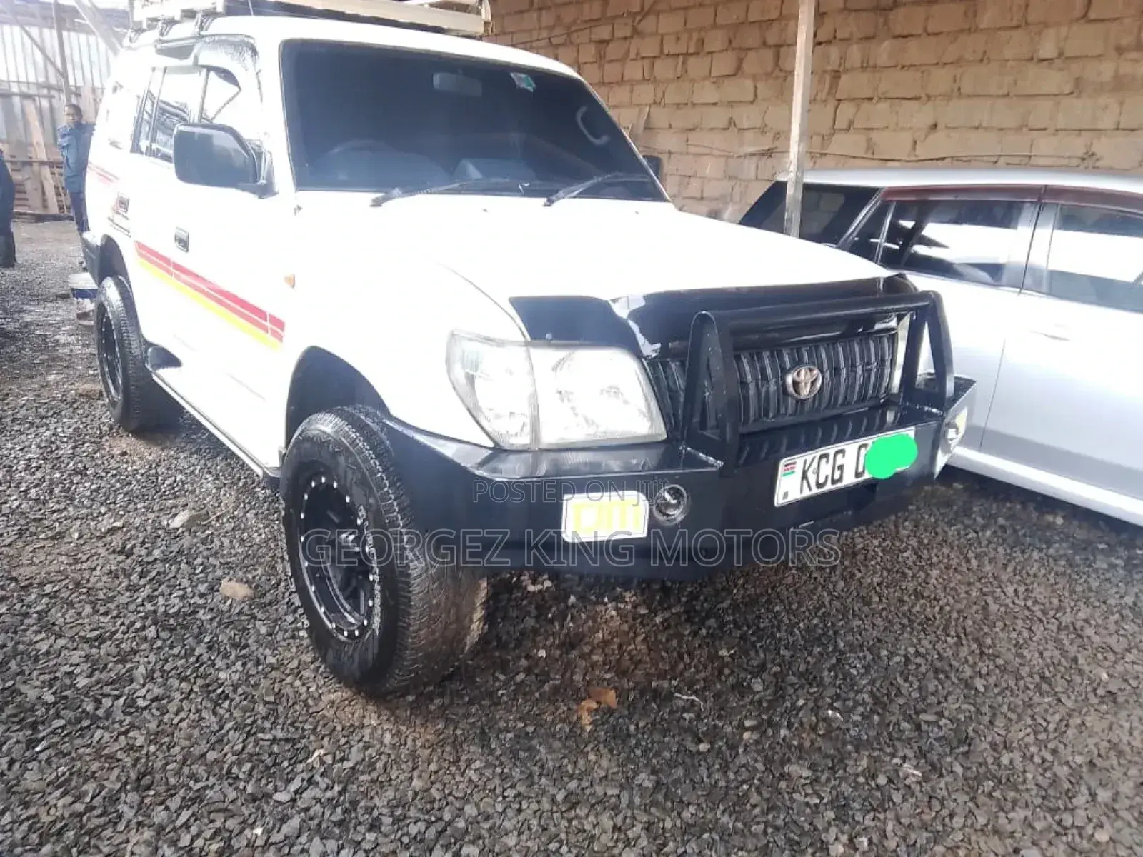 Toyota Land Cruiser PRADO 2003 White