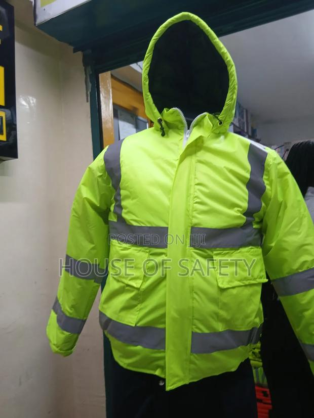 Extreme Warm Jackets for Cyclists