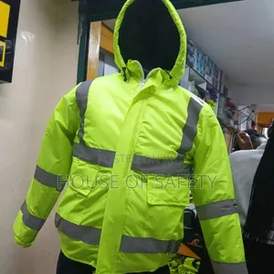 Extreme Warm Jackets for Cyclists