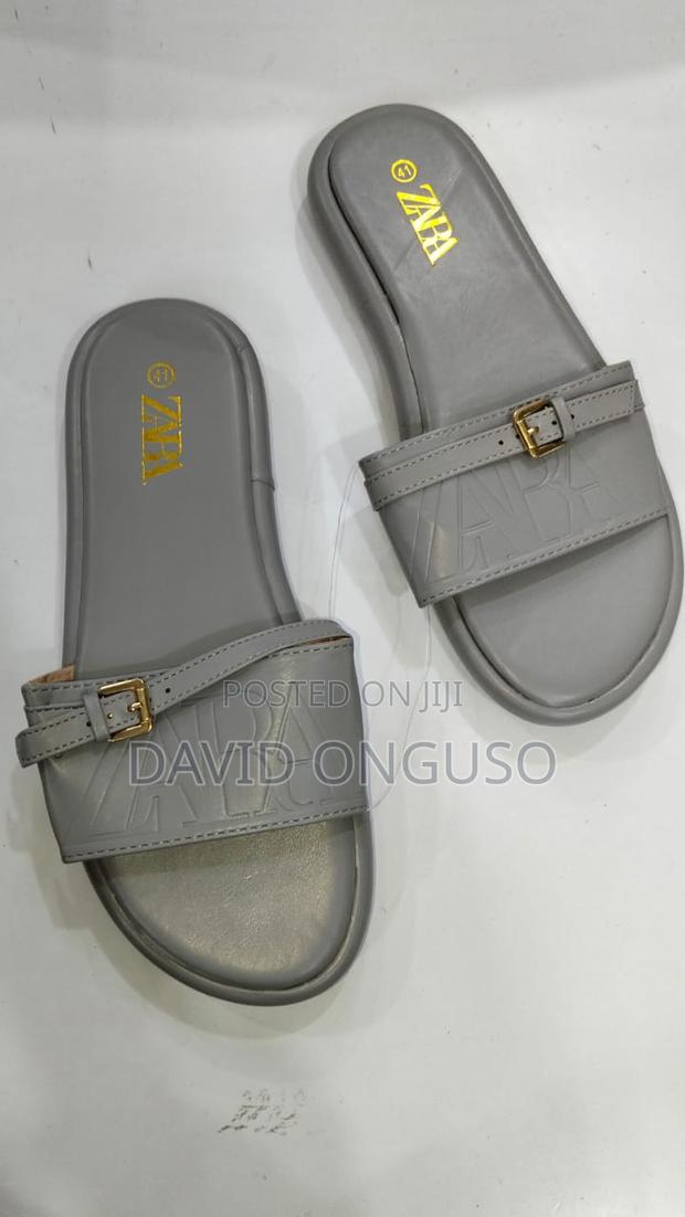 Ladies Slides - thumbnail 3