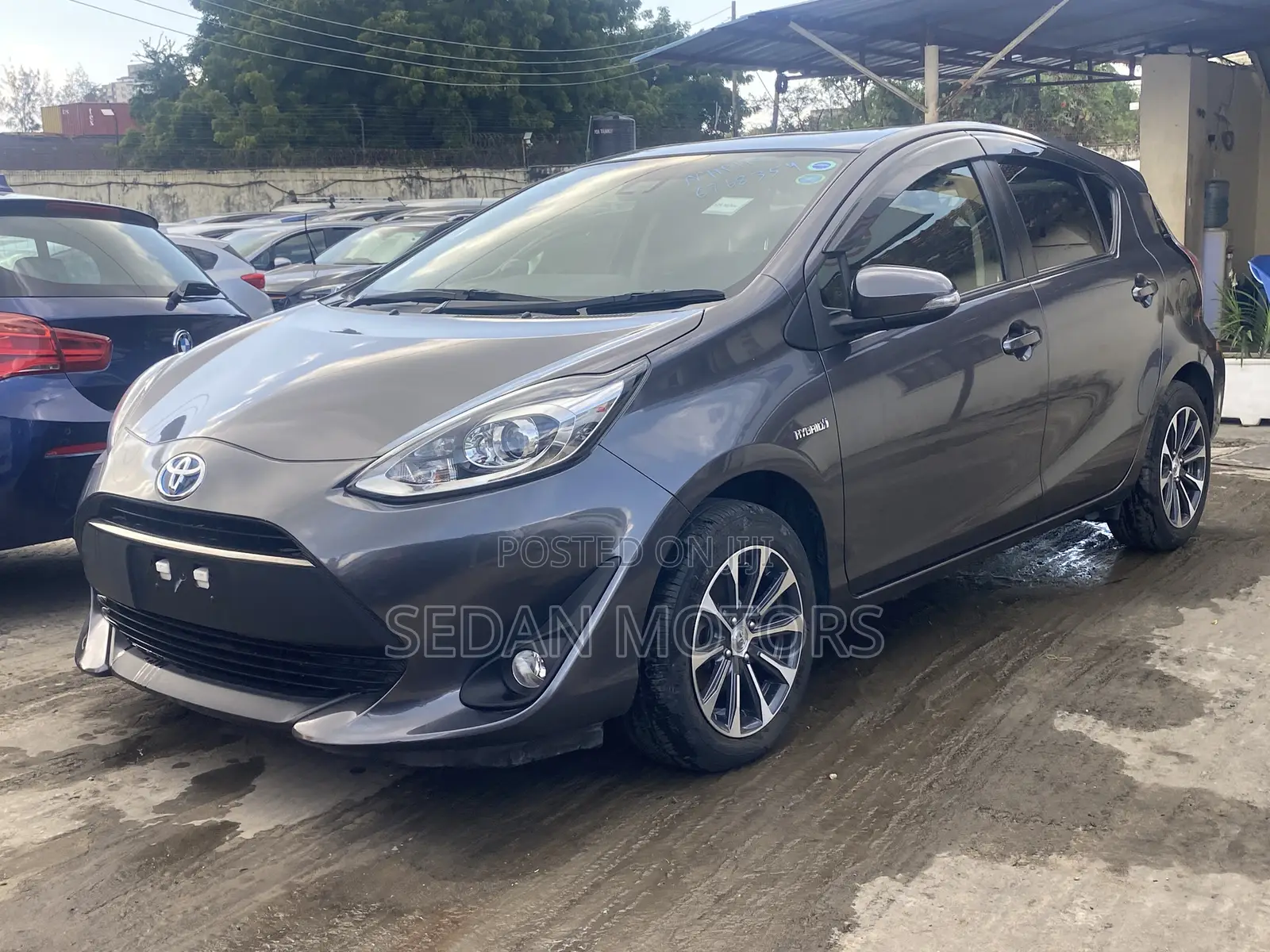Toyota Aqua 2019 Gray