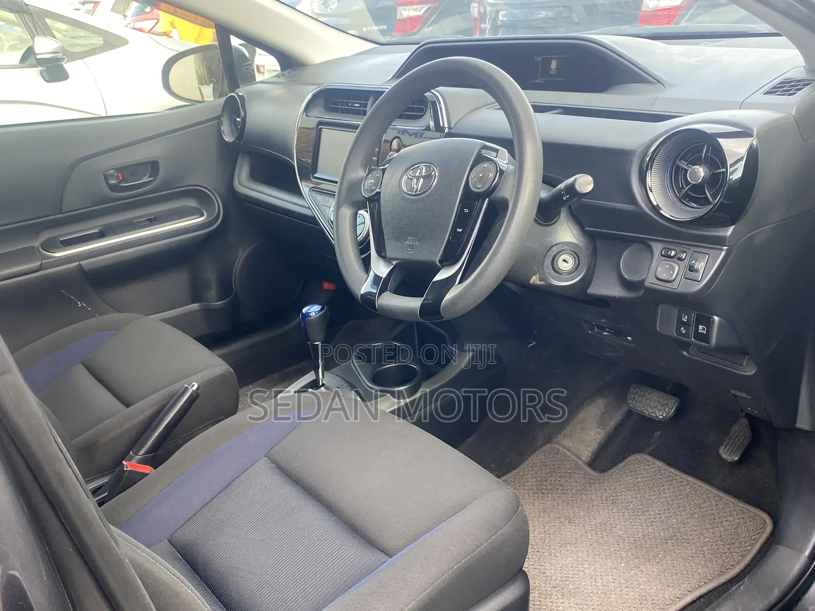 Toyota Aqua 2019 Gray