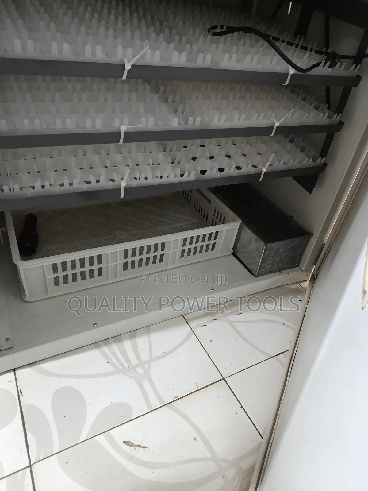 528 Automatic Egg Hatch