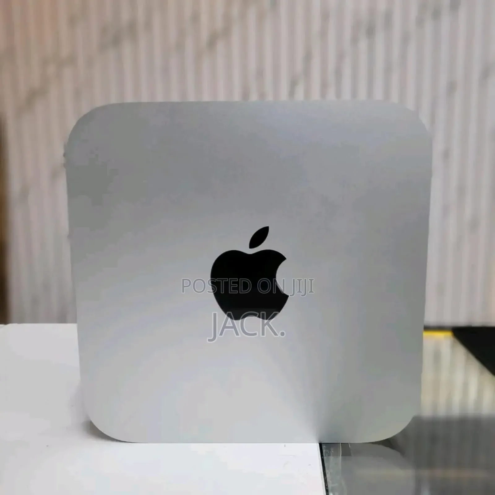 Desktop Computer Apple Mac Mini 8GB Intel Core i5 HDD 512GB