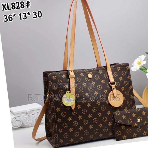 Fashionable 2-in-1 Women’S Handbag – Elegant Design