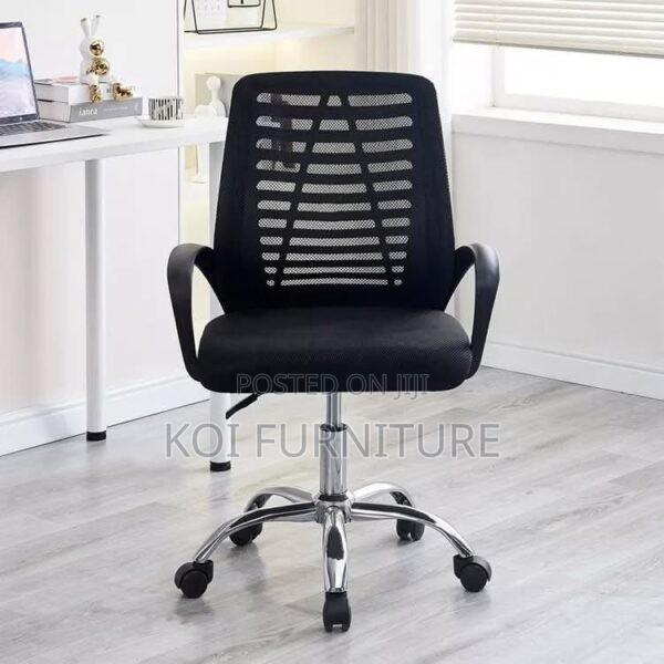Office Chair : Medium Back Mesh Office Chair - thumbnail 2