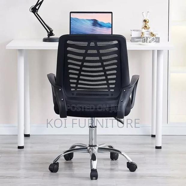 Office Chair : Medium Back Mesh Office Chair - thumbnail 3