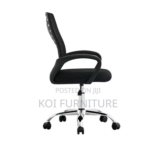 Office Chair : Medium Back Mesh Office Chair - thumbnail 8