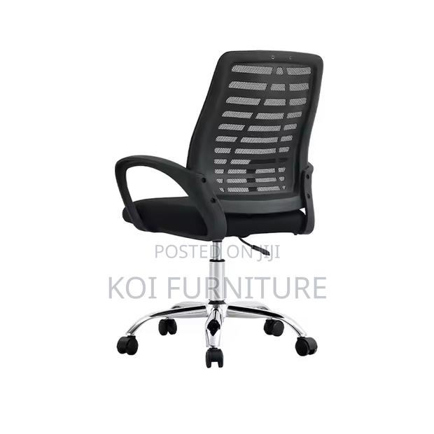 Office Chair : Medium Back Mesh Office Chair - thumbnail 9