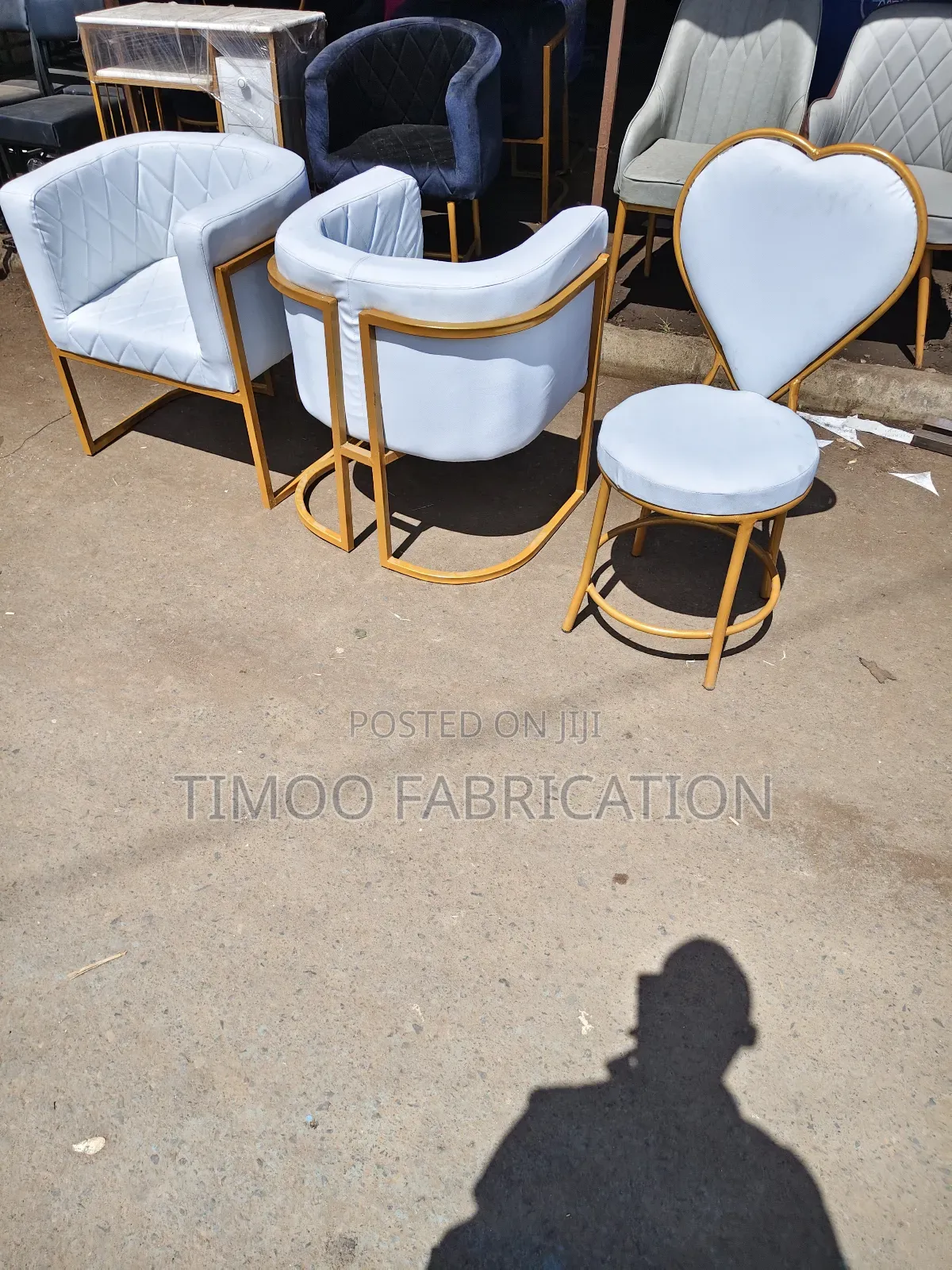 Salon Styling White C Shape Seats
