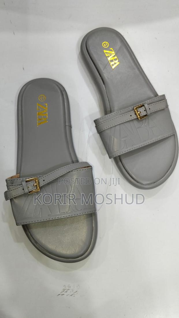Gucci Slides for Ladies. - thumbnail 4