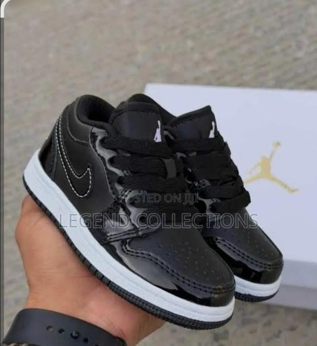 Kids Nike Low Cut Jordans - main view