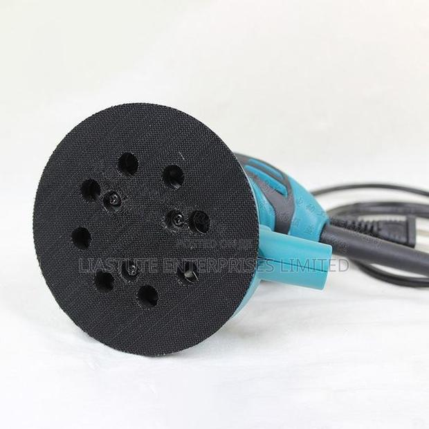 Makita 240w 5-Inch Random Orbital Sander With Dust Bag
