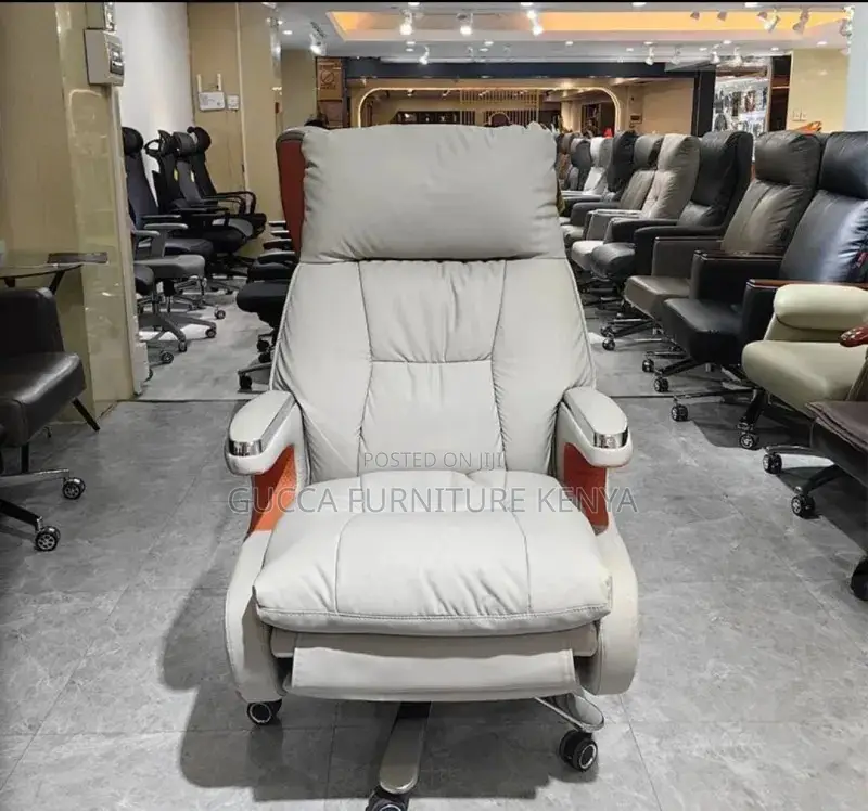 Luxury Executive Leather Office Chair