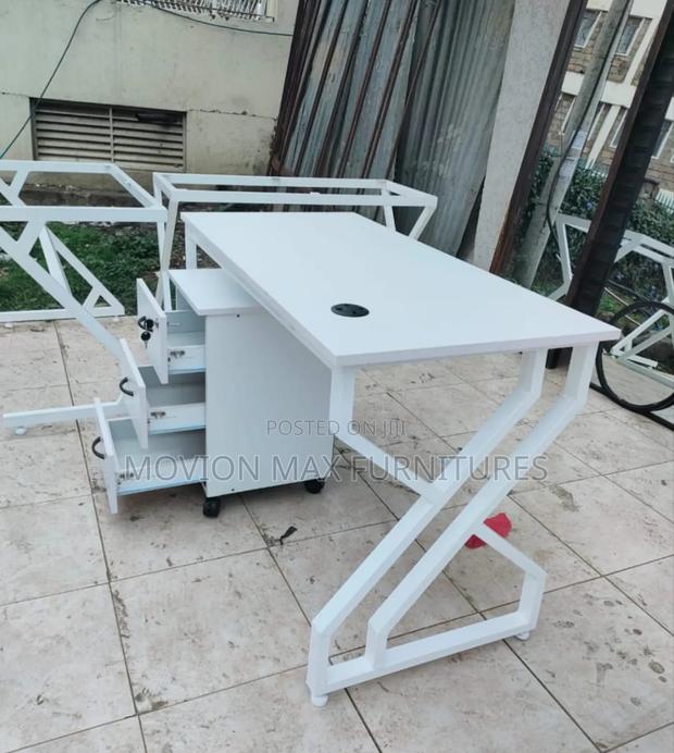 White Metallic Office Table Office Chair