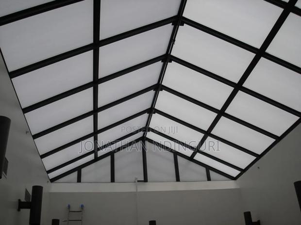 Weather-Resistant Solid Polycarbonate Sheet