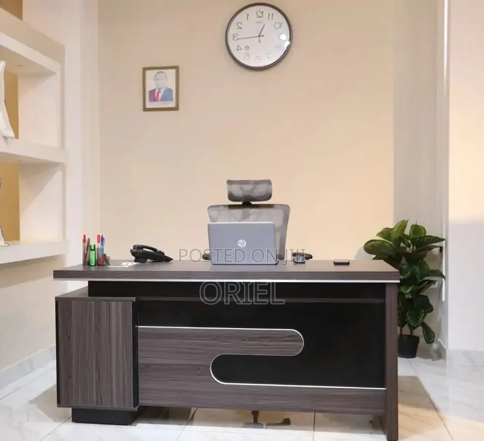 Office Desk : 1600mm Professional Executive L-Shaped Office Desk