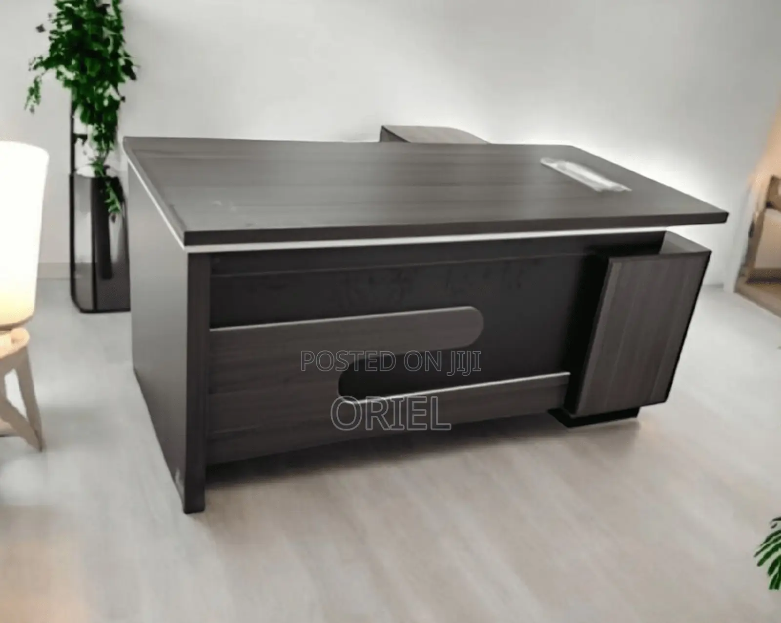 Office Desk : 1600mm Professional Executive L-Shaped Office Desk