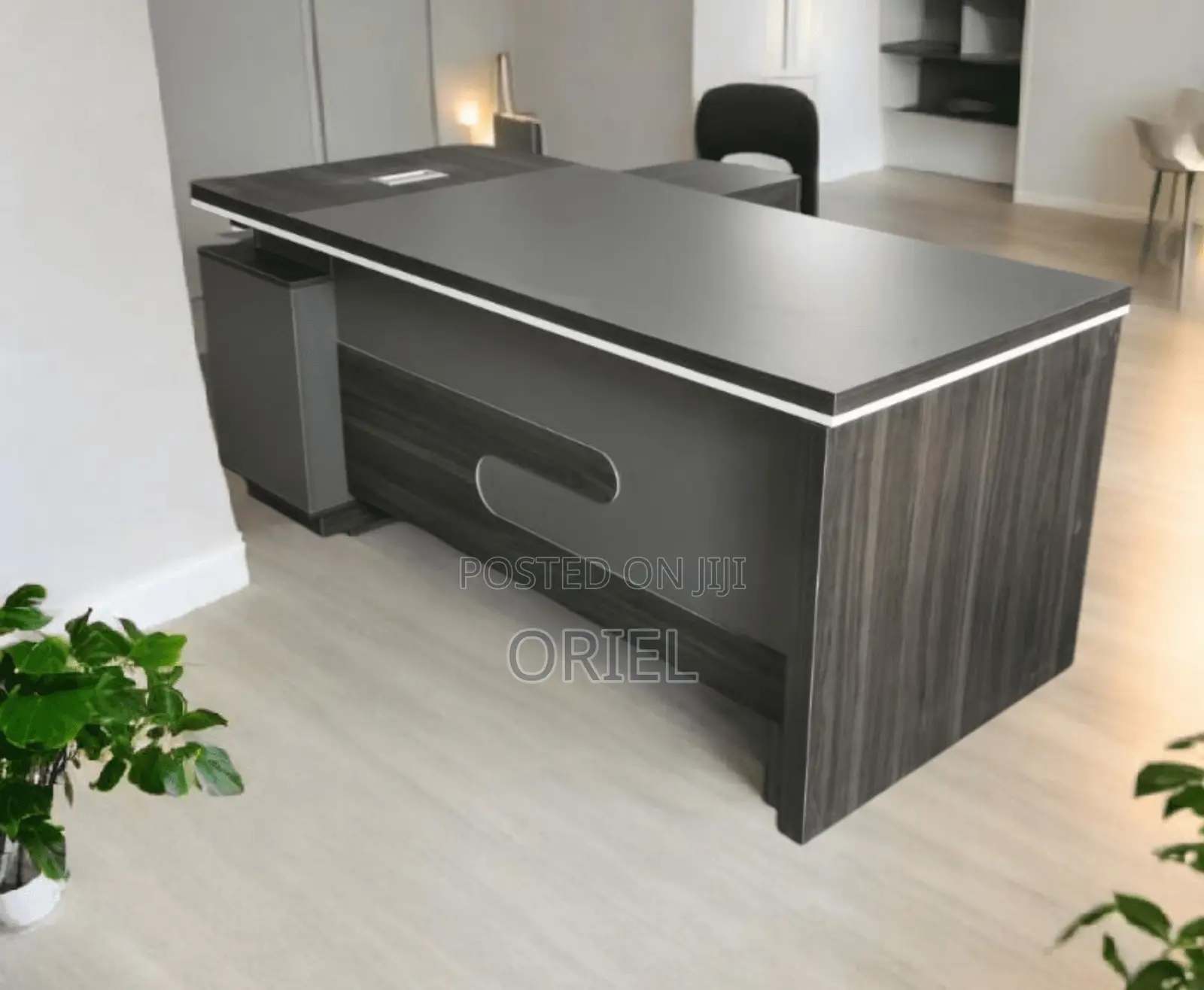 Office Desk : 1600mm Professional Executive L-Shaped Office Desk