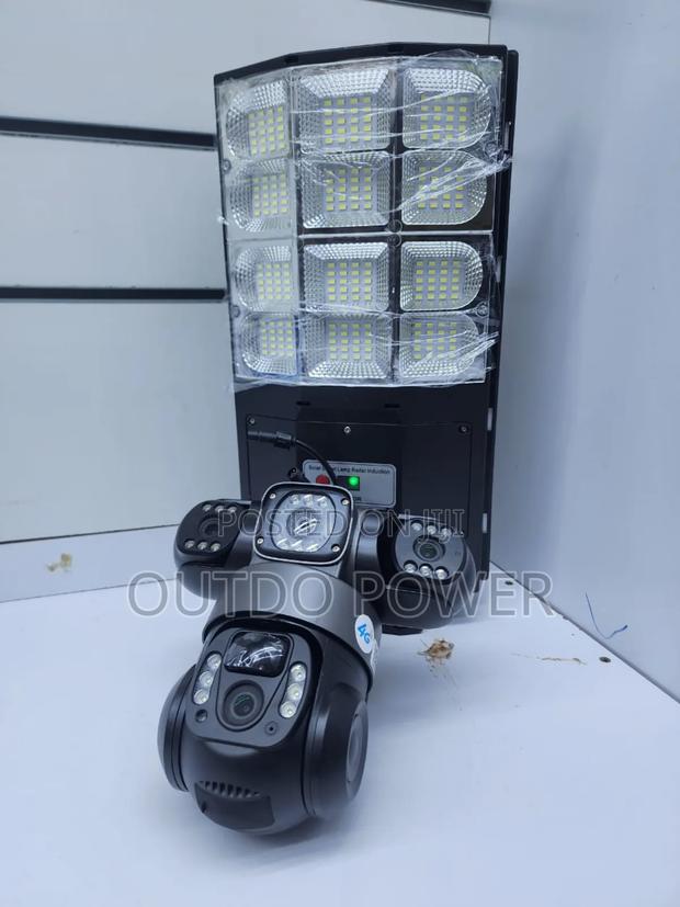 4g Tripple Lens Camera With Street Light